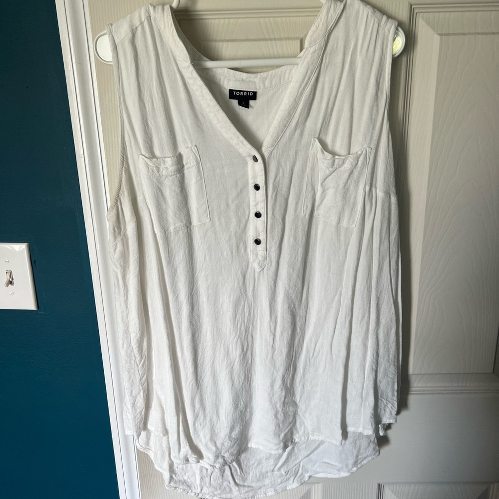 Torrid White Sleeveless Blouse with Button Detail